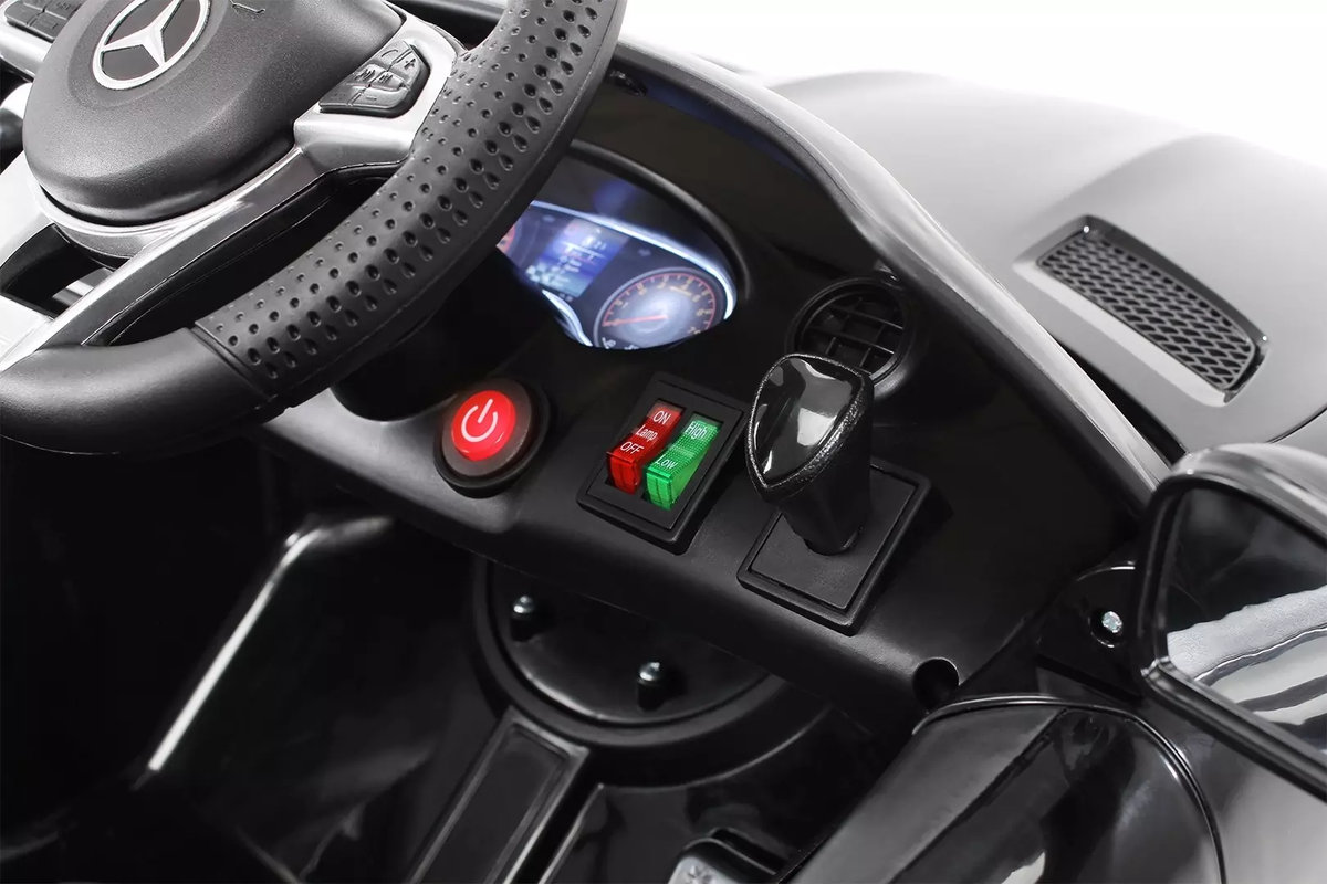 MINI AUTO PER BAMBINI MERCEDES GTR